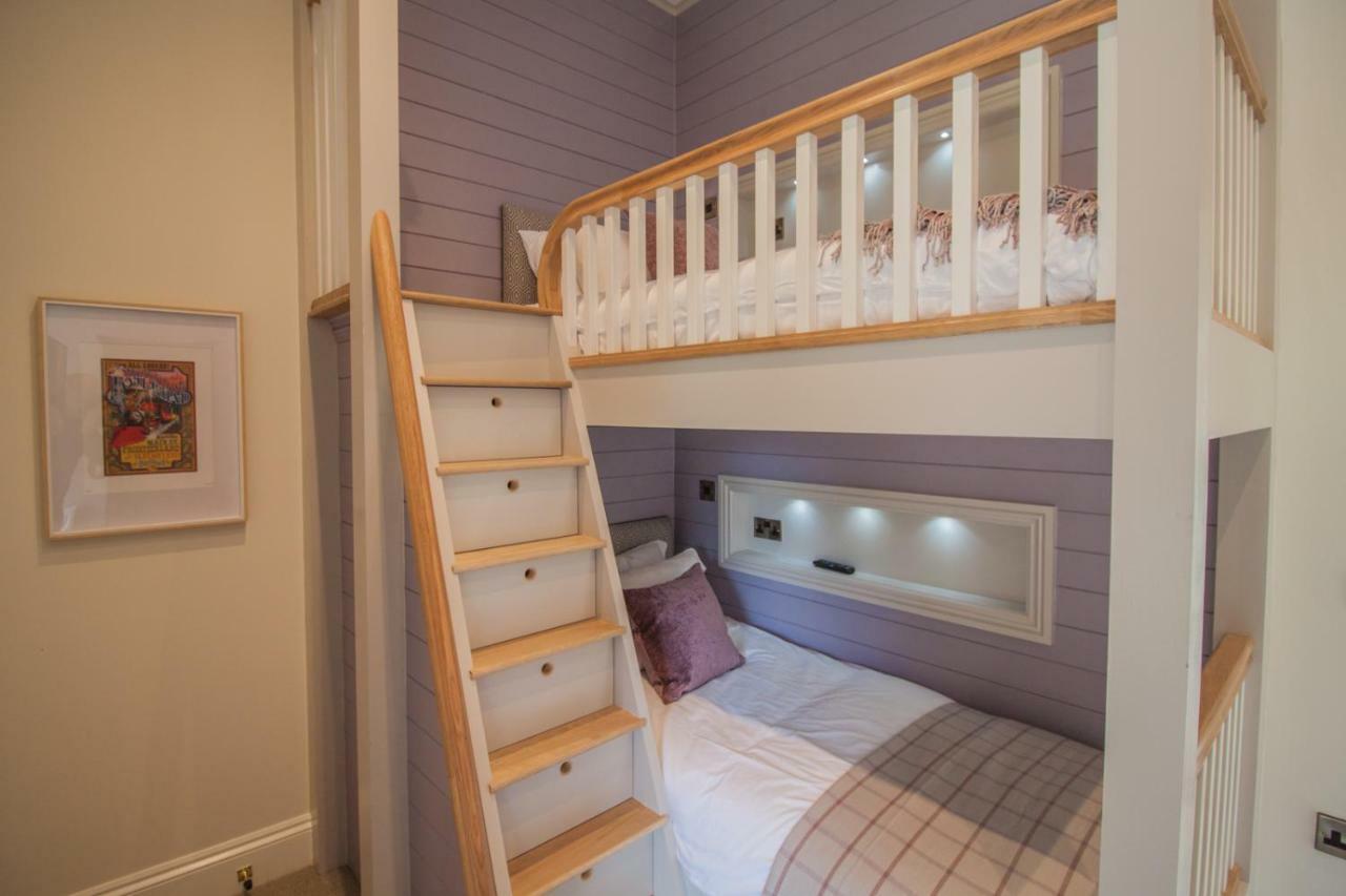 High Oaks Grange -
